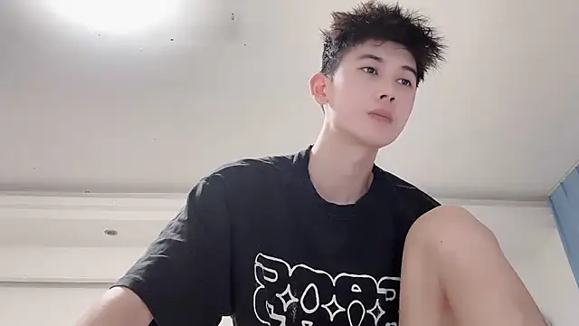 xiaojie2563 online show from October 9, 2025, 10:27 am