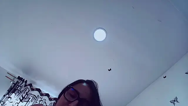 KattyLatina online show from November 17, 2025, 9:08 pm