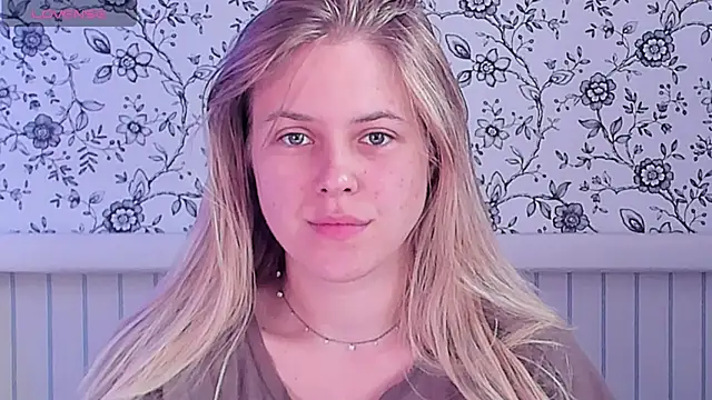Snapshot of AngelAnty chatting on July 9, 2026, 1:10 pm AngelAnty online show from July 9, 2026, 1:10 pm