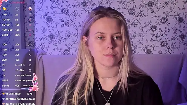 Snapshot of AngelAnty chatting on December 15, 2025, 2:12 pm AngelAnty online show from December 15, 2025, 2:12 pm