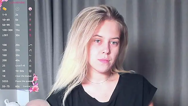 Snapshot of AngelAnty chatting on November 1, 2025, 3:06 pm AngelAnty online show from November 1, 2025, 3:06 pm