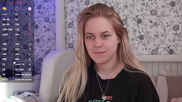 AngelAnty online show from May 1, 2026, 2:11 pm