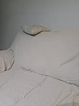 thecurvyanna  online show from February 5, 2026, 8:15 pm