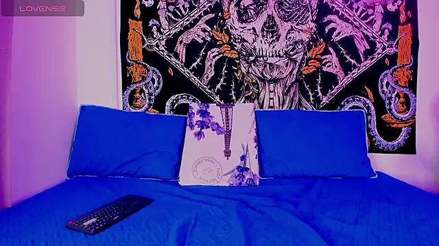 Mafer Osorio online show from November 19, 2025, 2:55 am