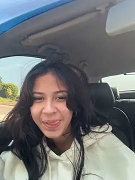 Snapshot of lynn9000 chatting on November 14, 2025, 1:26 pm lynn9000 online show from November 14, 2025, 1:26 pm