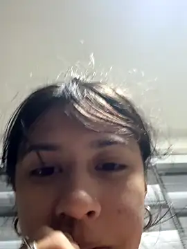 Snapshot of lynn9000 chatting on October 17, 2025, 5:55 am lynn9000 online show from October 17, 2025, 5:55 am