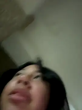 Snapshot of lynn9000 chatting on November 24, 2025, 12:32 am lynn9000 online show from November 24, 2025, 12:32 am