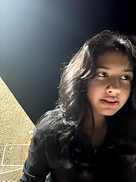 Snapshot of lynn9000 chatting on October 19, 2025, 7:22 am lynn9000 online show from October 19, 2025, 7:22 am