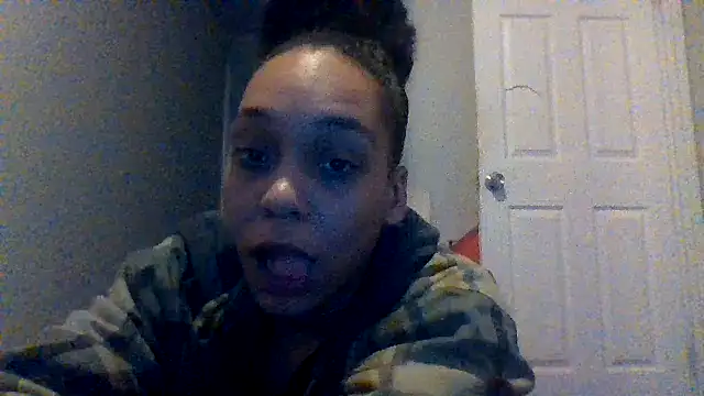 Snapshot of Velvetraexo chatting on April 3, 2026, 1:01 am Velvetraexo online show from April 3, 2026, 1:01 am