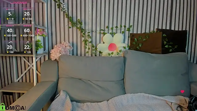 Snapshot of Michele_Greenn chatting on March 3, 2026, 1:01 am Michele Greenn online show from March 3, 2026, 1:01 am