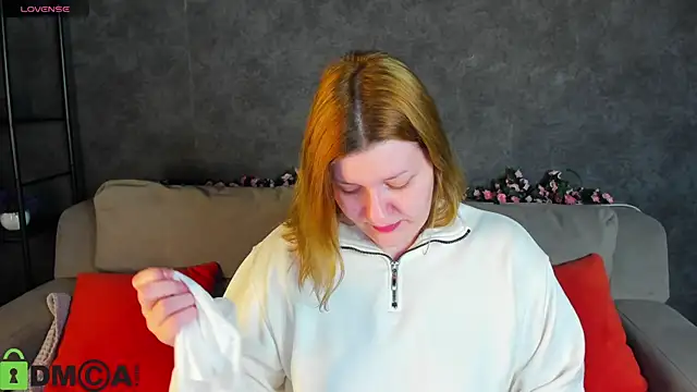 Snapshot of Michele_Greenn chatting on February 26, 2026, 1:05 am Michele Greenn online show from February 26, 2026, 1:05 am