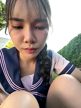 Snapshot of Adora188 chatting on November 8, 2025, 8:29 am Adora188 online show from November 8, 2025, 8:29 am