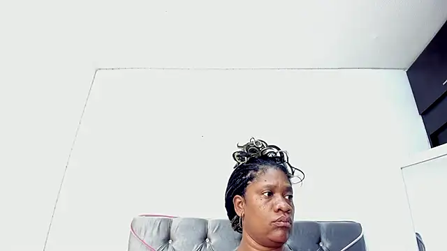 Snapshot of randyboom chatting on June 24, 2026, 7:33 pm randyboom online show from June 24, 2026, 7:33 pm