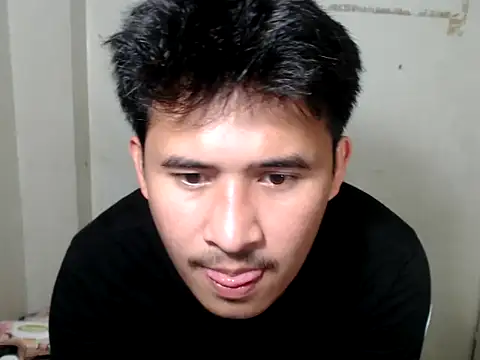 Snapshot of Adim-pinoy146 chatting on May 1, 2026, 7:57 am Adim-pinoy146 online show from May 1, 2026, 7:57 am