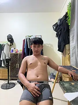 Adim-pinoy146 online show from June 18, 2026, 10:37 pm