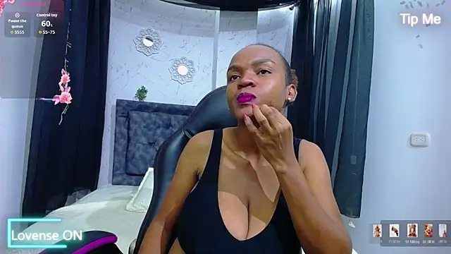 Snapshot of mia__thomson_ chatting on March 21, 2026, 2:13 am mia thomson online show from March 21, 2026, 2:13 am