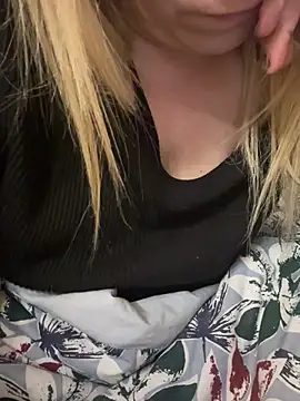 Snapshot of Afrodite-2025 chatting on February 22, 2026, 10:00 pm Afrodite-2025 online show from February 22, 2026, 10:00 pm