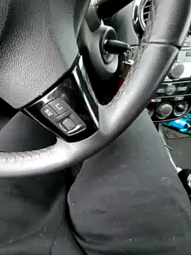 giova17cm online show from October 31, 2025, 2:57 pm