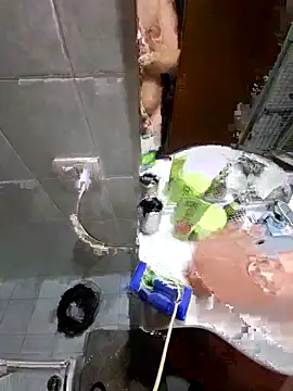 giova17cm online show from October 26, 2025, 8:42 pm