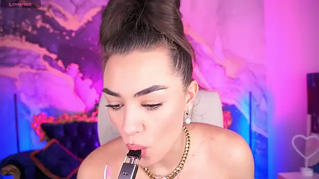 Snapshot of EricaSin chatting on November 20, 2025, 7:31 am EricaSin online show from November 20, 2025, 7:31 am