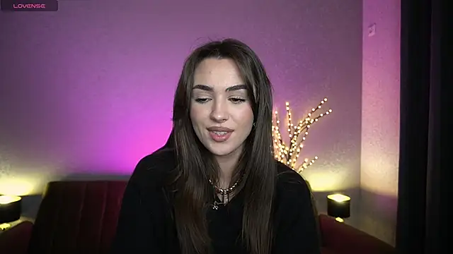 Snapshot of EricaSin chatting on November 14, 2025, 1:04 pm EricaSin online show from November 14, 2025, 1:04 pm