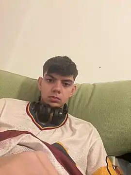 Cos minn online show from December 16, 2025, 3:27 pm