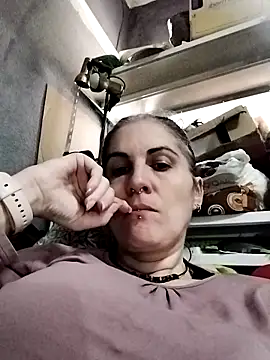 est 82 online show from October 28, 2025, 11:20 am