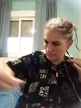 est 82 online show from November 7, 2025, 5:06 pm