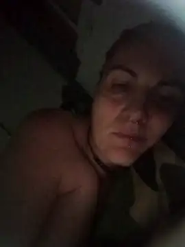 est 82 online show from October 9, 2025, 9:37 pm