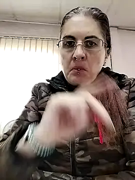 est 82 online show from October 16, 2025, 7:38 am