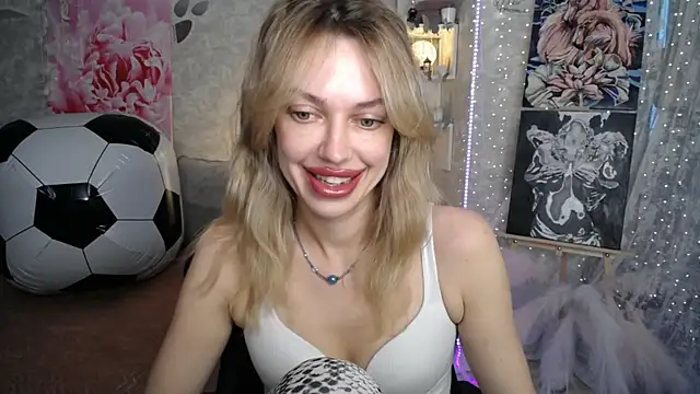 NickyAdamidi online show from June 27, 2026, 4:24 pm