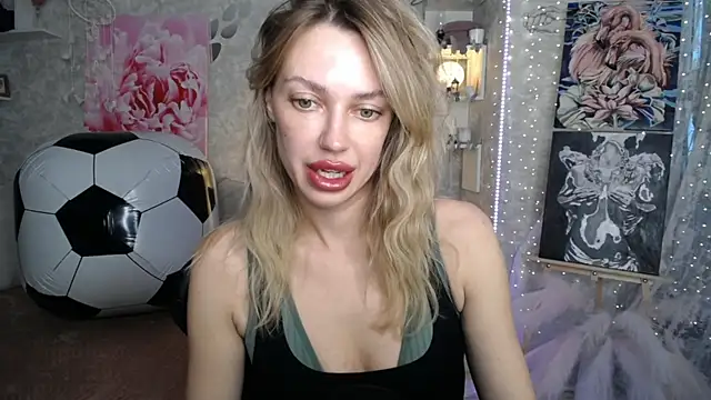 NickyAdamidi online show from June 29, 2026, 4:17 pm