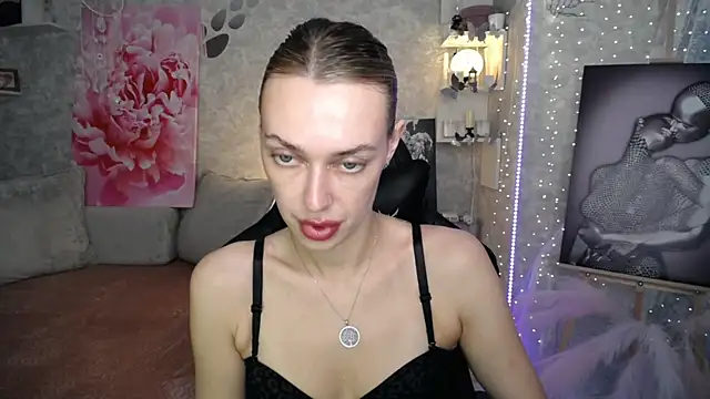 NickyAdamidi online show from July 21, 2026, 4:08 pm