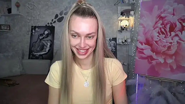 NickyAdamidi online show from July 26, 2026, 4:47 pm
