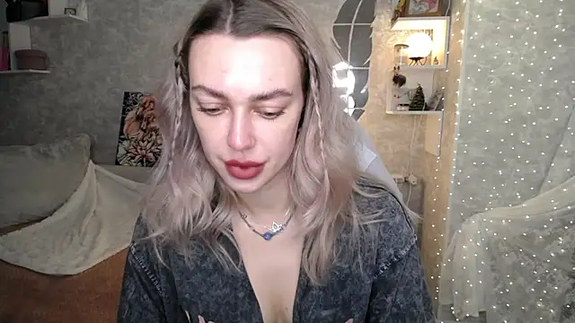 Snapshot of NickyAdamidi chatting on January 16, 2026, 3:16 pm NickyAdamidi online show from January 16, 2026, 3:16 pm
