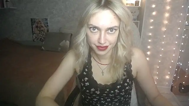 Snapshot of NickyAdamidi chatting on November 13, 2025, 4:11 pm NickyAdamidi online show from November 13, 2025, 4:11 pm