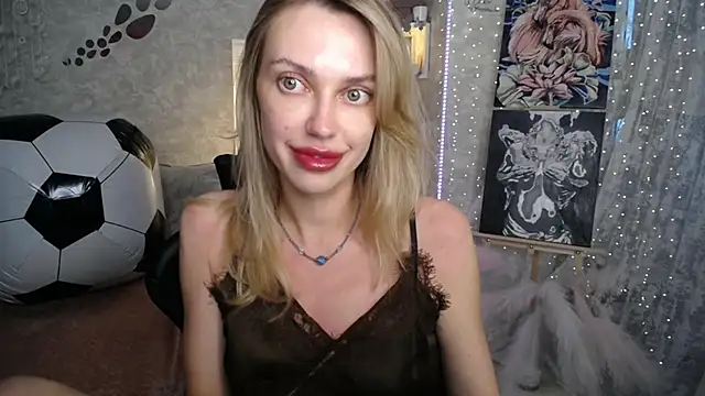 NickyAdamidi online show from June 16, 2026, 4:18 pm