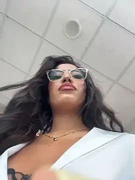 Snapshot of MystiqueXXX chatting on July 8, 2026, 1:12 pm MystiqueXXX online show from July 8, 2026, 1:12 pm