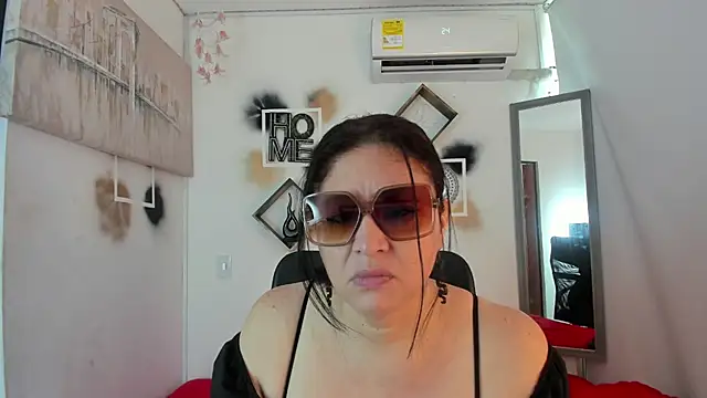 tatiana sofiaa online show from September 10, 2025, 1:21 pm