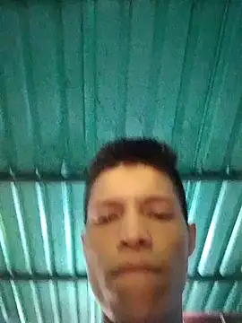 Snapshot of elinnki chatting on November 30, 2025, 5:03 pm elinnki online show from November 30, 2025, 5:03 pm