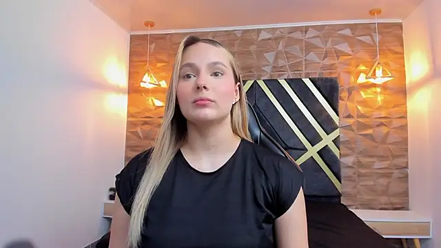 Emmaa white  online show from March 2, 2026, 5:20 pm