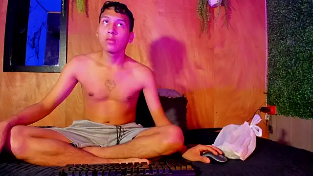 spicy adonhis online show from March 6, 2026, 1:17 pm