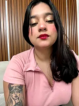 Snapshot of mia_everly chatting on October 29, 2025, 11:14 pm mia everly online show from October 29, 2025, 11:14 pm