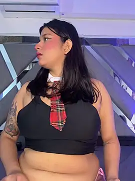 Snapshot of mia_everly chatting on October 19, 2025, 10:01 pm mia everly online show from October 19, 2025, 10:01 pm