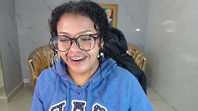 afrodita9 s online show from October 4, 2025, 3:19 am