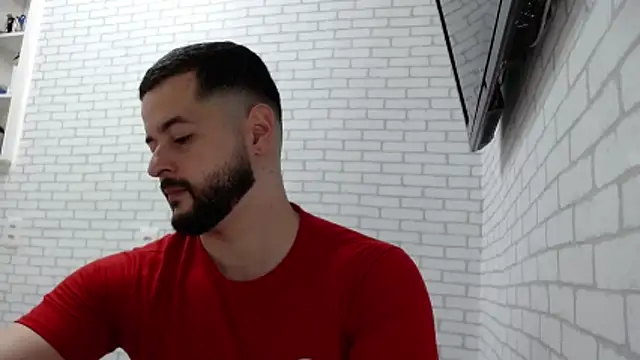 Snapshot of BombeiroHotx chatting on November 5, 2025, 12:58 am BombeiroHotx online show from November 5, 2025, 12:58 am