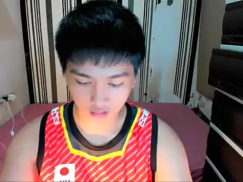 Snapshot of Mister_officer69 chatting on March 26, 2026, 12:31 am Mister officer69 online show from March 26, 2026, 12:31 am