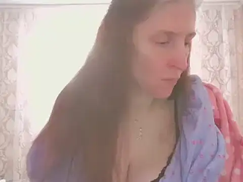 CandiCole online show from February 10, 2026, 6:56 am