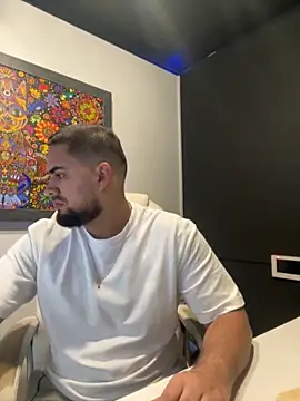 Snapshot of Yuber3 chatting on October 25, 2025, 3:01 pm Yuber3 online show from October 25, 2025, 3:01 pm