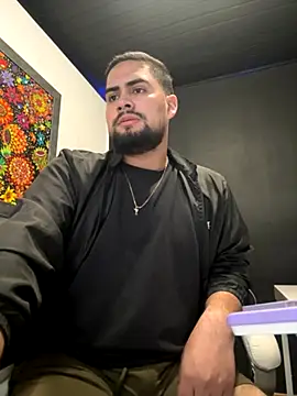 Snapshot of Yuber3 chatting on September 28, 2025, 4:36 pm Yuber3 online show from September 28, 2025, 4:36 pm